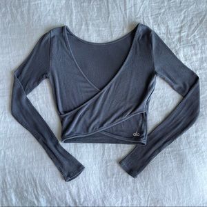 Alo Yoga top
